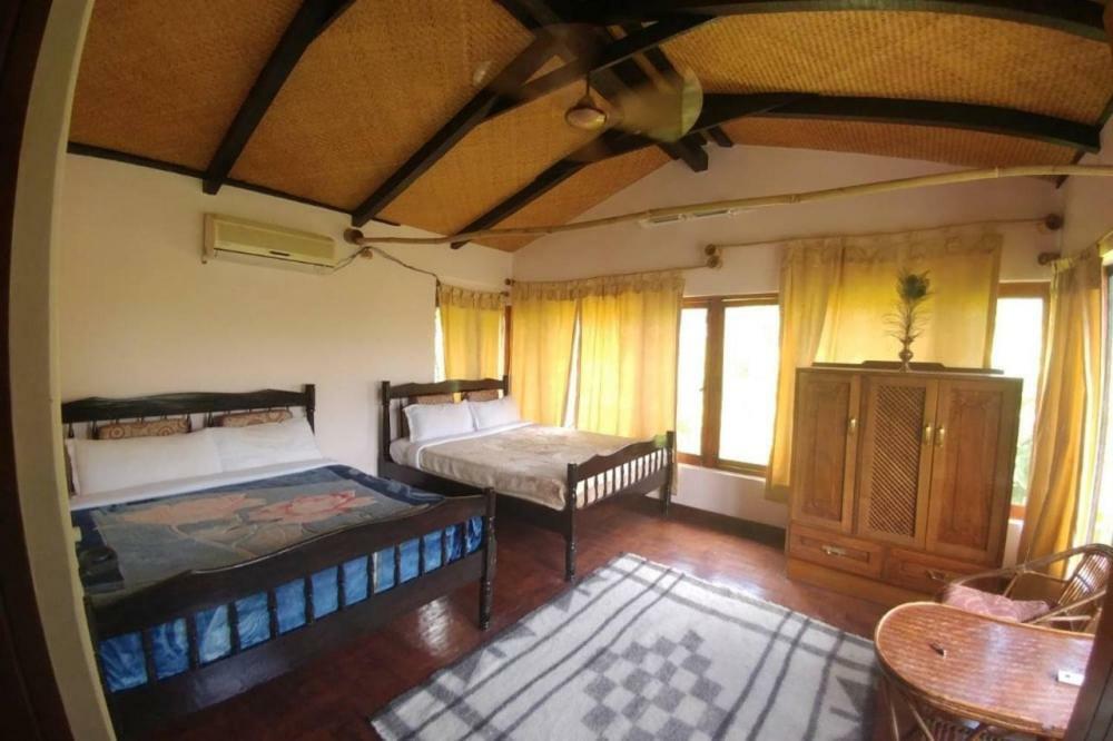 Castle Hotel โพคารา ภายนอก รูปภาพ