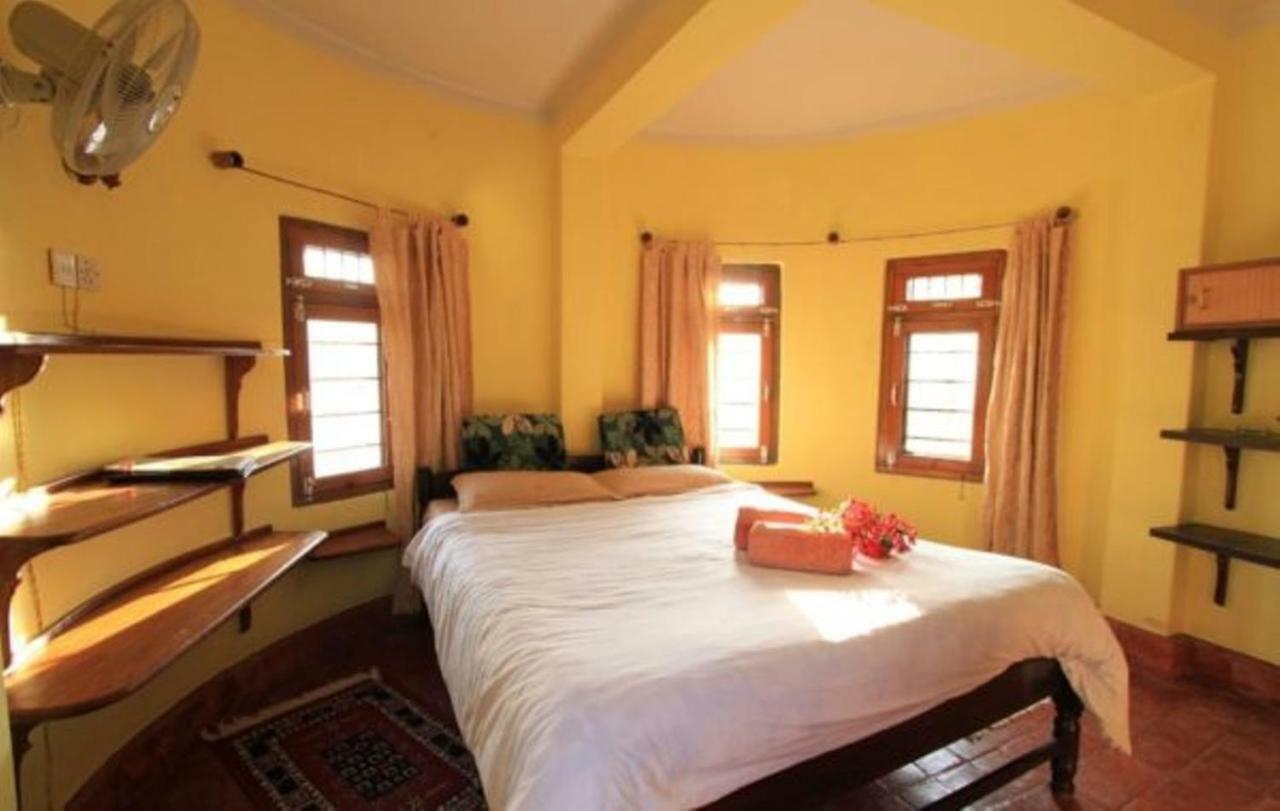 Castle Hotel โพคารา ภายนอก รูปภาพ