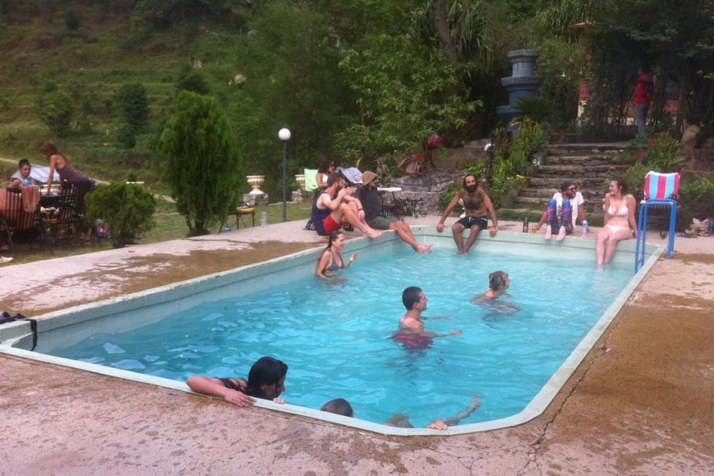 Castle Hotel โพคารา ภายนอก รูปภาพ
